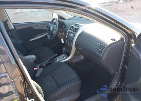 2013 Toyota Corolla S z USA, uszkodzony, nr VIN 5YFBU4EE5DP219329